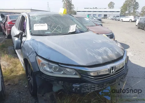 2017 Honda Accord Sport Se from USA, damaged, VIN 1HGCR2F14HA043150